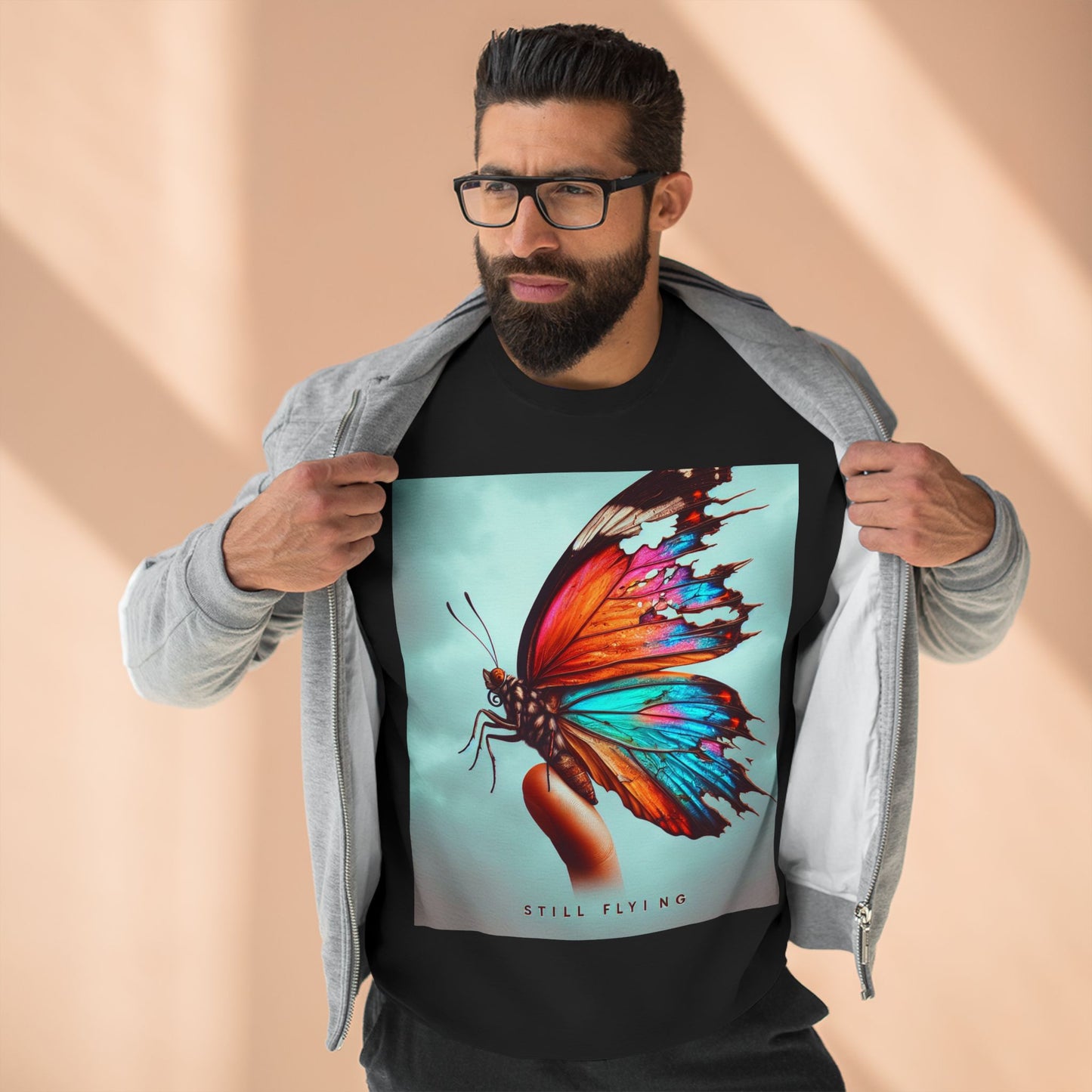 Still Flying Butterfly Unisex Crewneck-trui - inspirerende kuns vir natuurliefhebbers