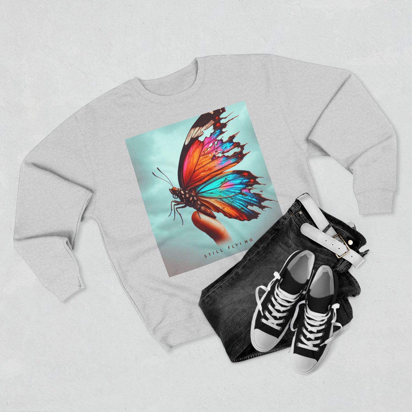 Still Flying Butterfly Unisex Crewneck-trui - inspirerende kuns vir natuurliefhebbers